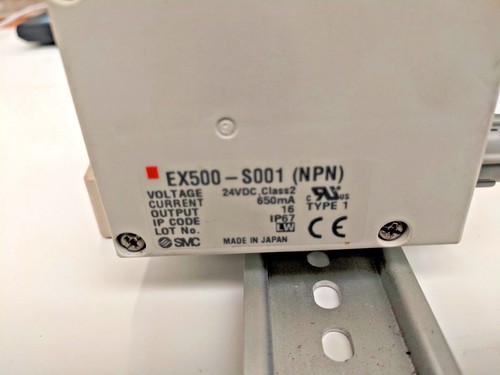 SMC PNEUMATIC EX500-S001, SSV5V1-W16SA2WD-10B-C4D MANIFOLD, - Picture 4 of 4