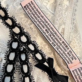 NWT VICTORIA'S SECRET Dream Angels Wide Side Thong Sz M Ivory Cream Black Lace