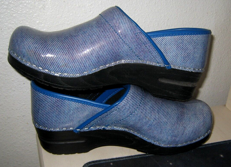 Blue SANITA Clogs Nurses Professional Shoes Slip on Size 38 US 7.5 - gently used