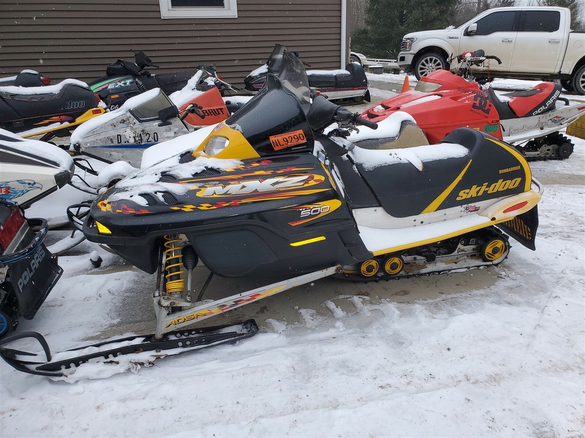 MX Z 800 MXZ 800アドレナリンスポーツトレイルMXZ800 2000 2001 2002