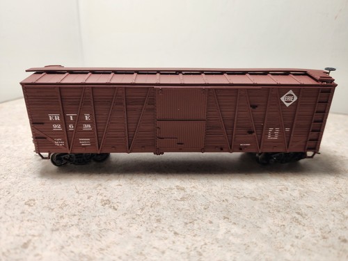 Kit Accurail HO #4309 40’ OB Caja Coche Madera con Extremos de Acero Erie 92638 Montado | Zustand: Used