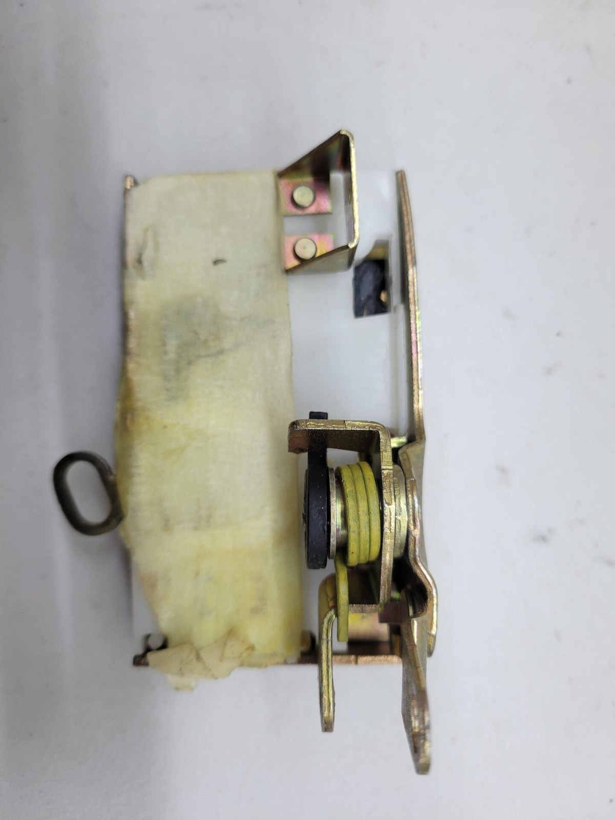 Rolls Royce / Bentley LATCH KIEKERT R/DOOR LH UB76713