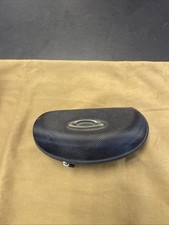 Oakley Sunglass Case Soft Vault Eyeglass Zipper Case with Hook and soft pouch