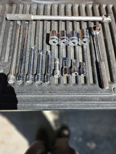 "USED" 15-1/2 Drive Ratchet Breaker Bar, 4 Sockets 1" - 1 1/4" and 9 Ext. 1"-10"