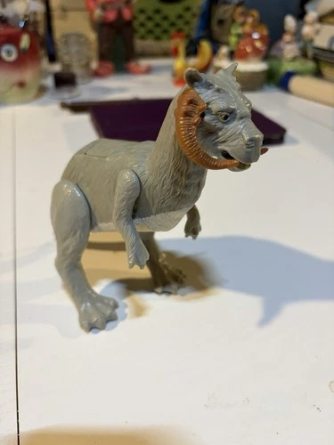 Tauntaun CLOSED BELLY 1979 ESB Star Wars Vintage Action Figure