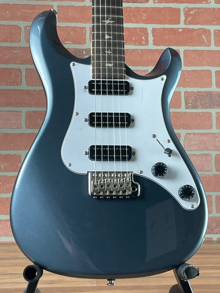 Guitarra Eléctrica PRS SE NF3 - Pistola Metal Gris con Cuello de Palisandro Foto 2 de 4