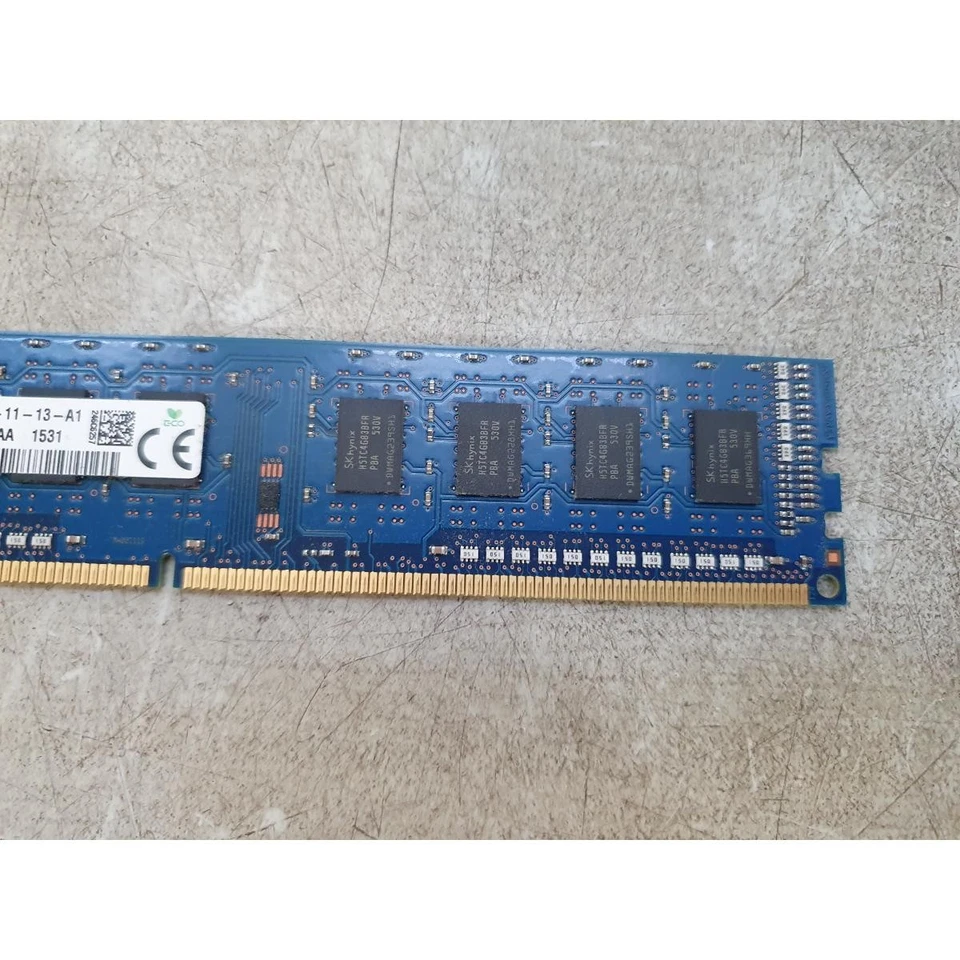 Sk Hynix HMT451U6BFR8A-PB 1600-MHz 4GB SDRAM DDR3 240-Pin DIMM Memory Module - Image 3 of 4