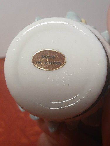 Porcelain Trinket Box Flower Basket New Open Box Classic Treasures - Picture 10 of 20