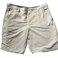 NordicTrack Cargo Shorts Khaki 3 Zip Pockets Hiking Camp Casual Mens Size 42