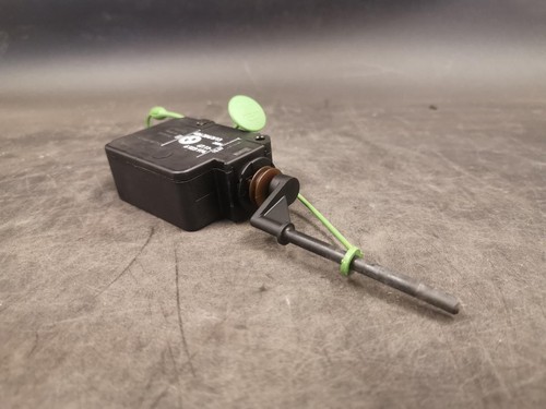 BMW X5 FUEL DOOR / FILLER E53, 11/00-12/06 00 01 02 03 04 05 06