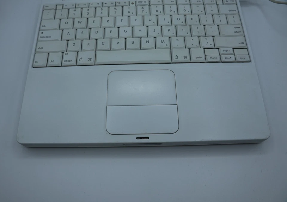 Apple iBook G4 1.33 GHz - 1gb ram - 512 MB hdd Mac OS X 10.5- A1133 - Image 4 of 4