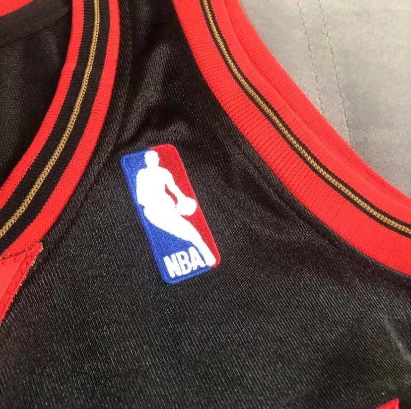 Philadelphia 76ers Allen Iverson 3 NBA vintage black basketball jersey - product detail image 7
