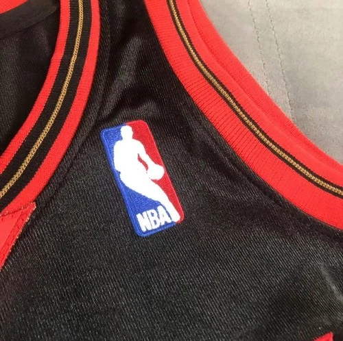 Philadelphia 76ers Allen Iverson 3 NBA vintage black basketball jersey image 7