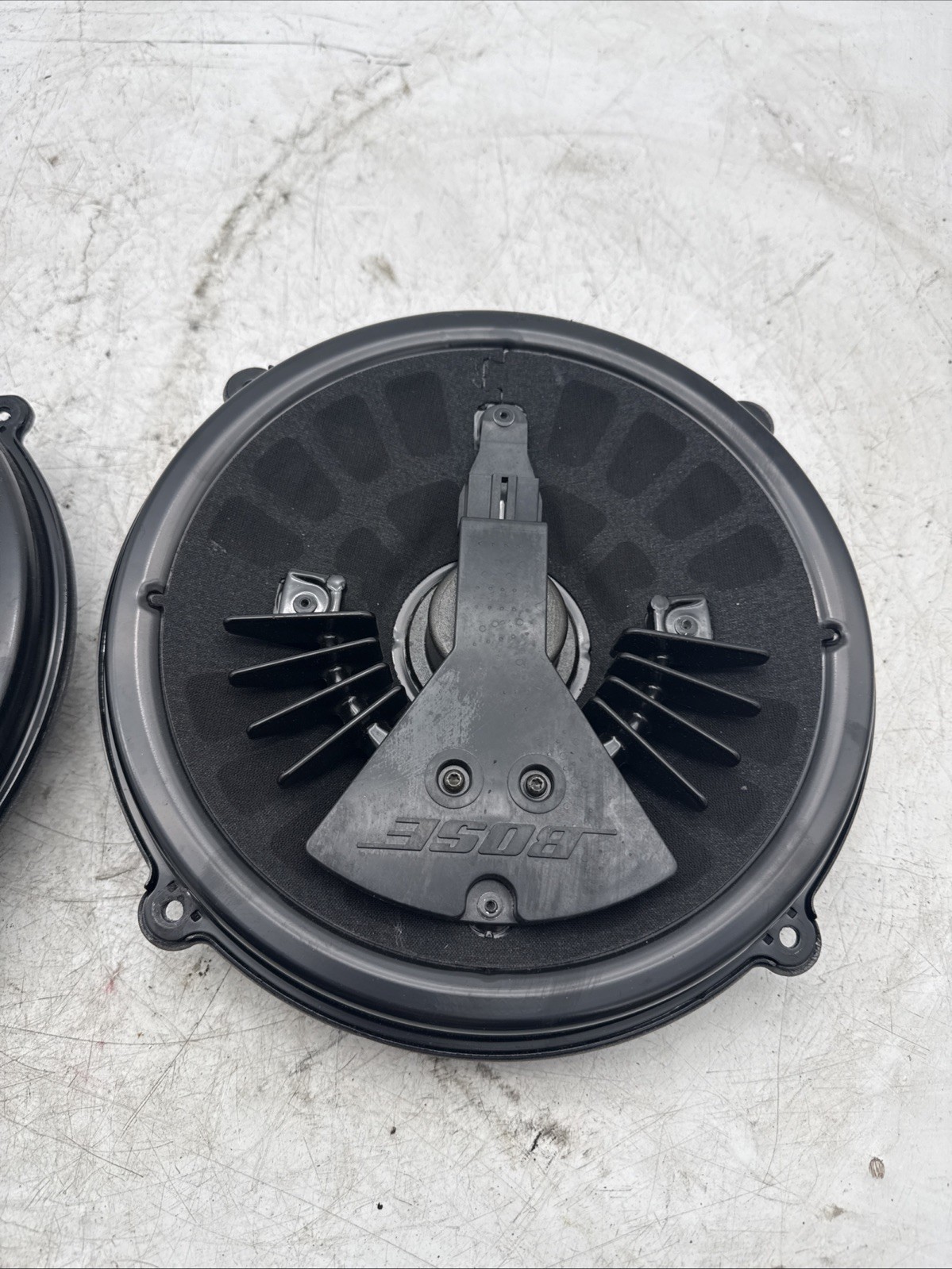 05-09 CHEVROLET CORVETTE C6 FRONT RIGHT PASSENGER SIDE DOOR SPEAKER ASSEMBLY OEM