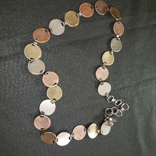 Cinturón de monedas vintage metales mixtos 42" aprox. Años 70 ¡Hace una declaración! - Imagen 5 de 5