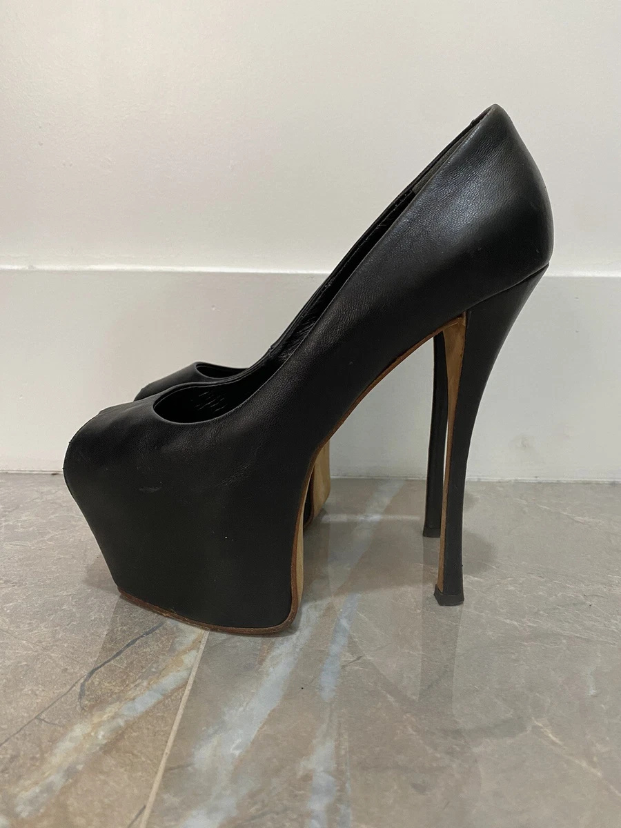 Giuseppe zanotti peep toe best sale pumps