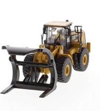1/87 CAT Caterpillar 972M Wheel Loader w/ Log Fork - HO Series Diecast 85950