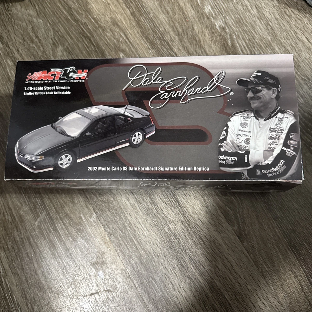 Dale Earnhardt 1:18 Scale Diecast Racing Cars 2002 Vehicle Year