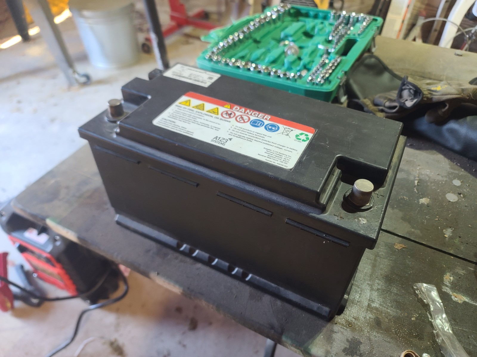 2013 Mclaren MP4-12C battery