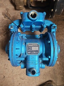 Sandpiper SB1-A Air Operated Double Diaphragm Pump 1" Warren Rupp w/ Mount...