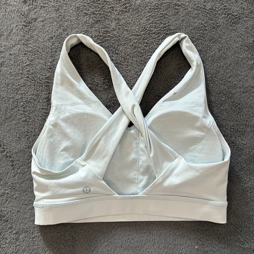 Lululemon Envital Bra Light Blue Criss Cross Back Sports Bra Women’s Size 6 - Image 2 of 4