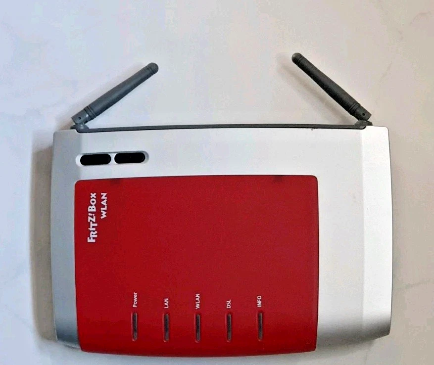 AVM FRITZ!Box 3270 WLAN-Router 300 Mbit Media Server neuwertig  2,4 GHz + 5 GHz - Bild 2 von 4