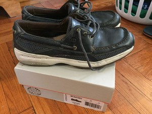 navy blue boat shoes mens