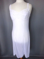 Combinaison Fond de robe nylon dentelle satiné Taille S FR36 US4 UK8 EU34