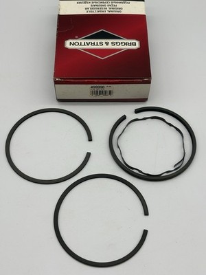 NOS Briggs & Stratton OEM 499996 Ring Set - STD