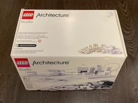 LEGO Architecture Studio (21050) - 100% complete, box, guidebook, and trays