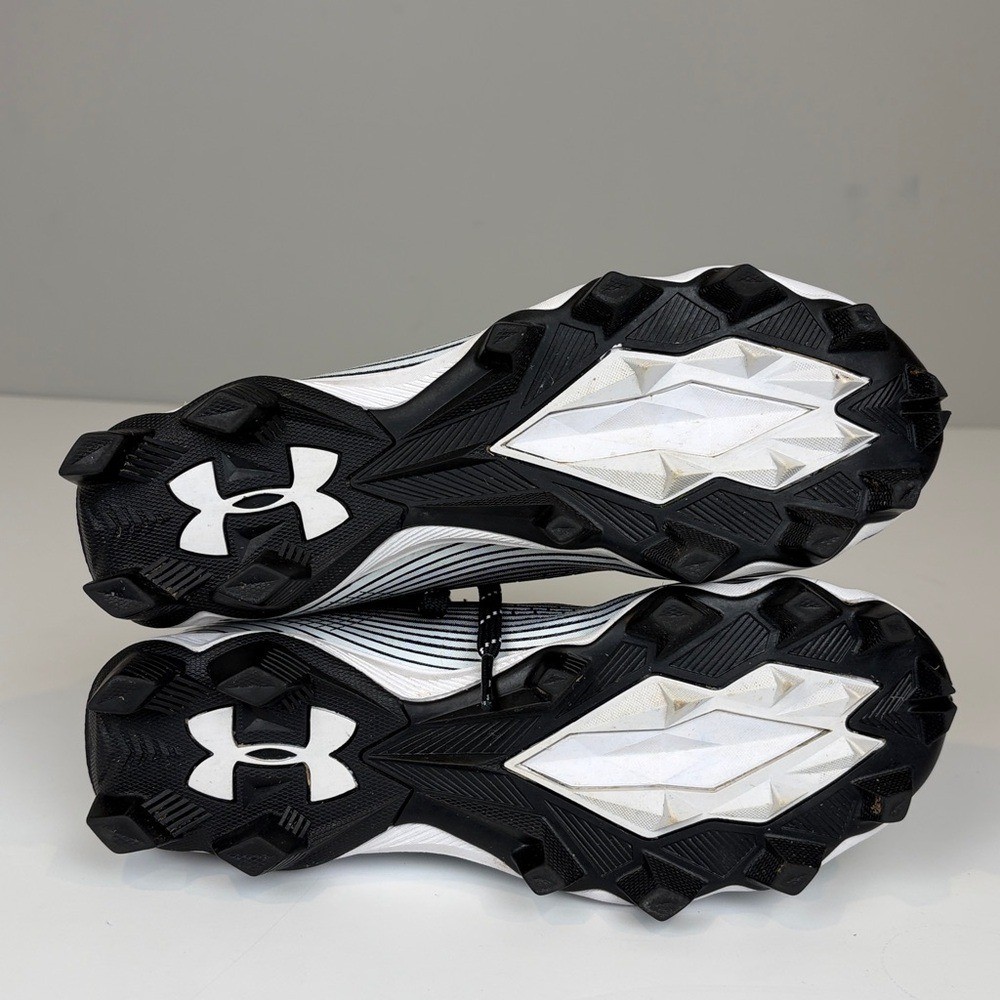 Under Armour Boys Highlight Franchise Black Football Cleats SZ 5.5 thumbnail 10