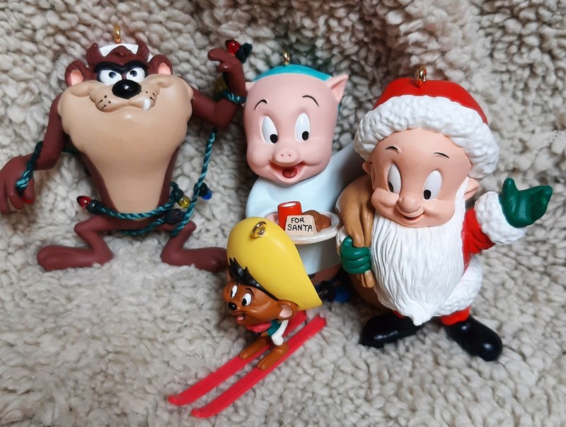 Looney Tunes Lot Of 4 Ornaments Tasmanian Devil Porky Elmer Speedy Hallmark