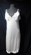 White Vintage Ashley Taylor petticoat slip, SZ 36, nylon non cling