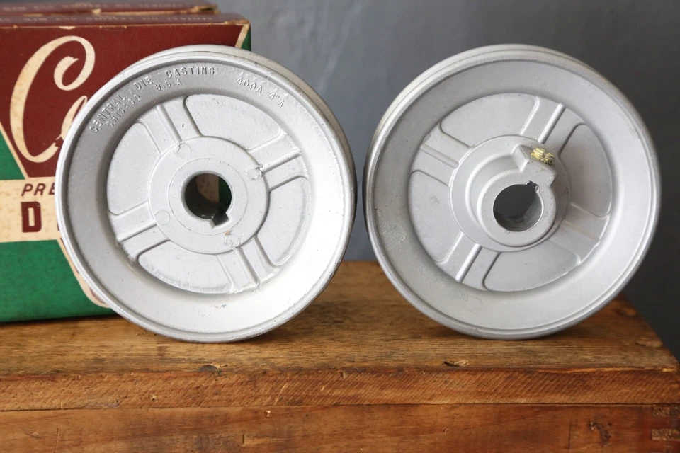 Sierra de cinta de fundición a presión central máquina de torno de polea de 4" herramientas de precisión lote de 2 Foto 3 de 4