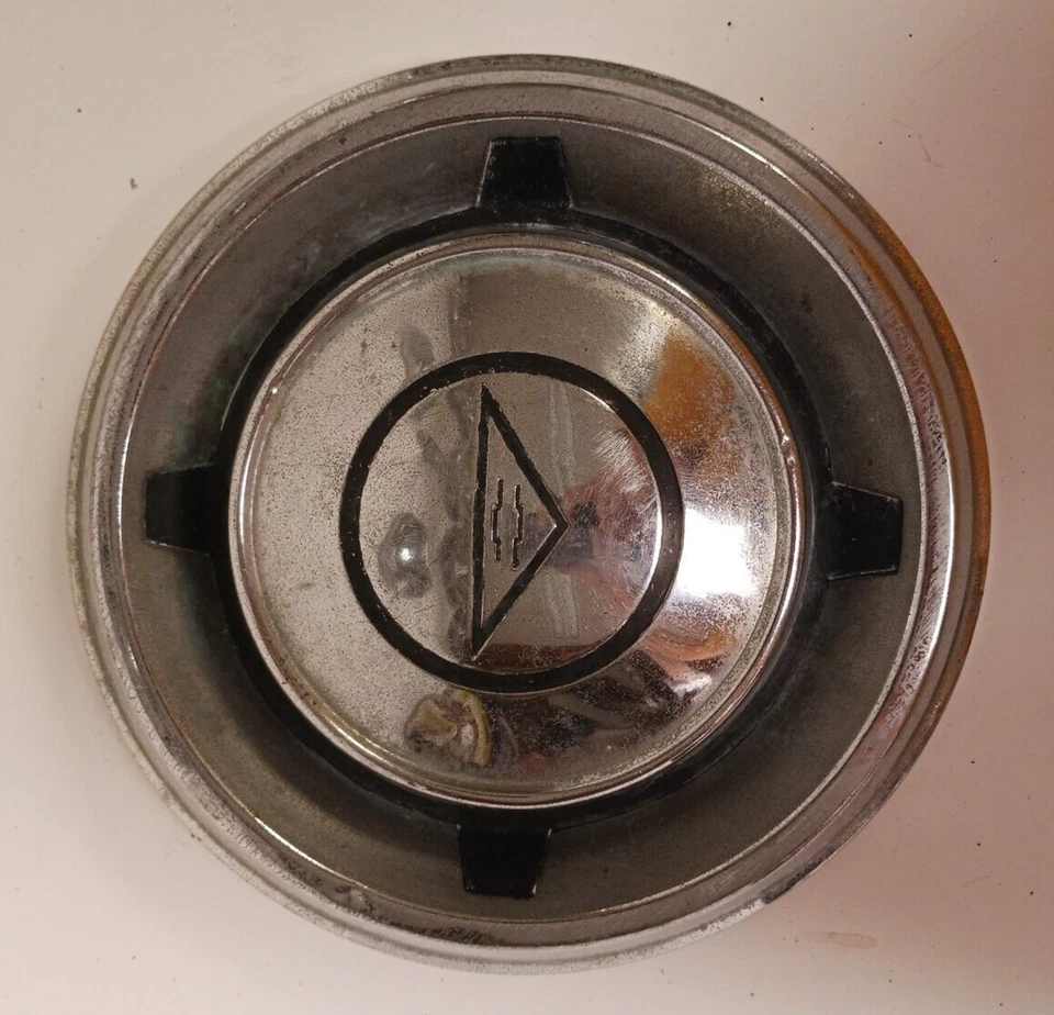 Tapacubos de plato para perros GM 4 9,5" 1962-1964 Chevrolet Nova/Monza/Vega (DD458) usados OEM GM 4 Foto 3 de 4