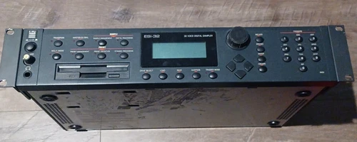 E-MU ESI-32 Rackmount 32-Voice Digital Sampler - Excellent Condition! NICE!! - Picture 1 of 3