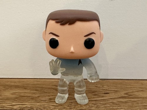 FUNKO Pop! TV Big Bang Theory Sheldon Cooper #73 Star Trek mani chiare gambe - Foto 1 di 4