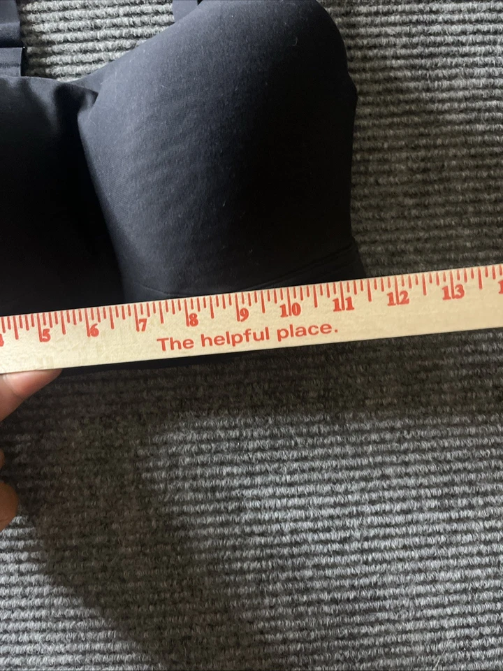 安德玛运动文胸女式黑色 32DD UA 带钩训练健身房交叉贴合 — 第 3/4 张图片