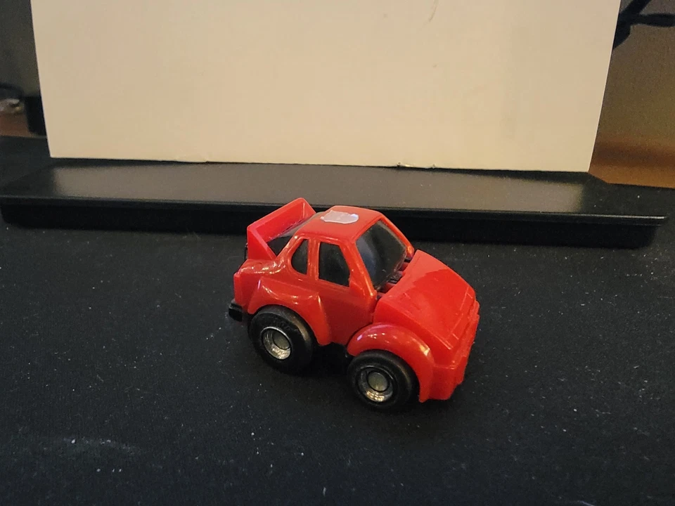 TRANSFORMERS G1 CLIFFJUMPER RED PRE-RUB MINIBOT VINTAGE ORIGINAL - Image 3 of 4