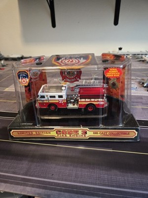 Code 3 City of New York Engine 71 with Patch - #12208 -B
