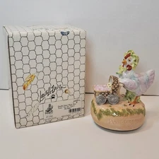 Lowell Davis Porcelain Music Box Figurine Hen Chicken Babies Double Yoker Schmid