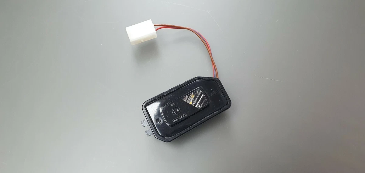 Orig Mercedes A177 C205 E213 S222 Außenspiegel Umfeldbeleuchtung  