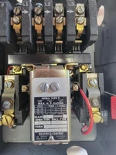 Square D NEMA 0 Motor Contactor w/Enclosure