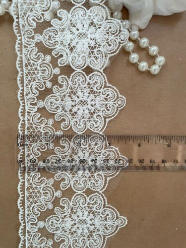 Vintage White Floral Scalloped Lace Trim, 3.5" Home Decor, Dolls, Scrapbooks,etc - Picture 2 of 5