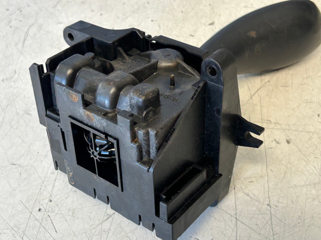 BMW GEAR SELECTOR SHIFTER SHIFT F25 X3 F26 X6 13-17 61317950394 