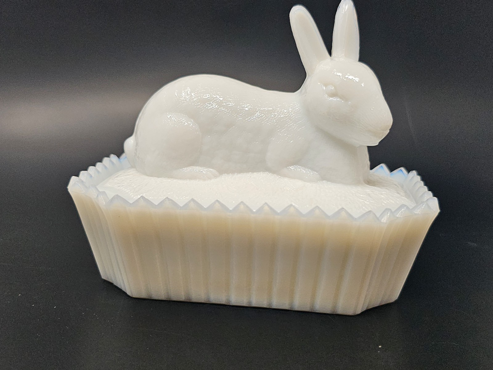Vintage Westmoreland White Milk Glass Rabbit on Nest Soap Dish
