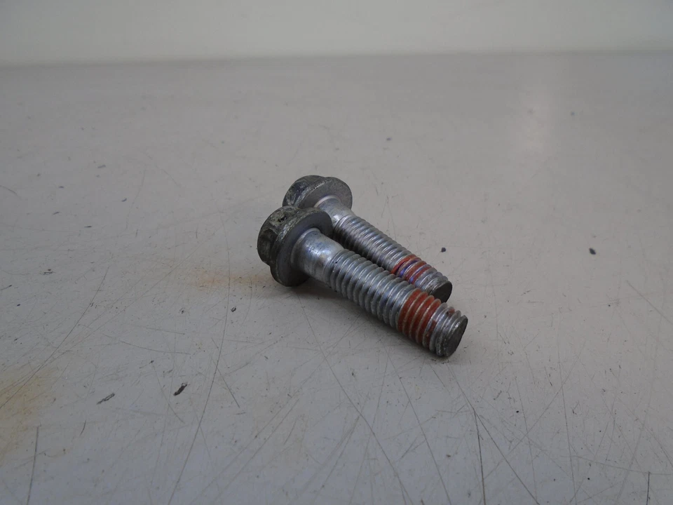 前刹车卡钳螺栓适用于本田 NSS250 NSS 250 反射 2001 - 2008 — 第 4/4 张图片