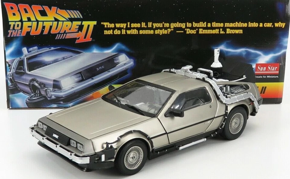 Voiture DELOREAN 2 Roues Pivotantes RETOUR VERS LE FUTUR II en Métal au 1/18 - Photo 2/4