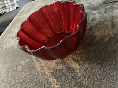 Teleflora Art Glass Flashed Ruby Red Flower Shaped Vase