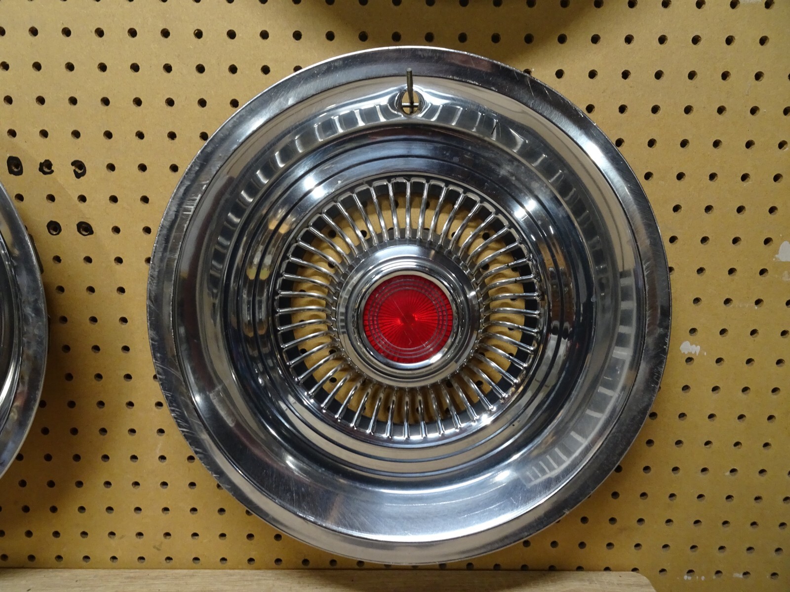 1975 1976 1977 Ford Granada Maverick Zephyr Monarch 14" Hubcaps Wheel